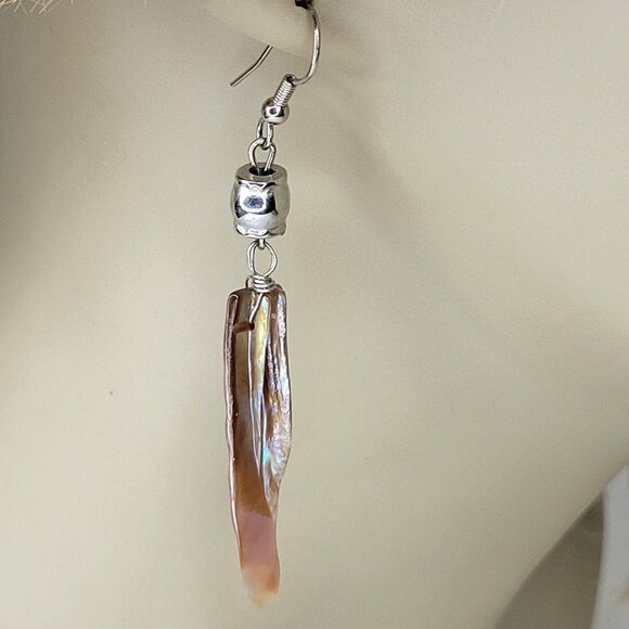 Shell Rectangular Earrings - Picture 4 of 10